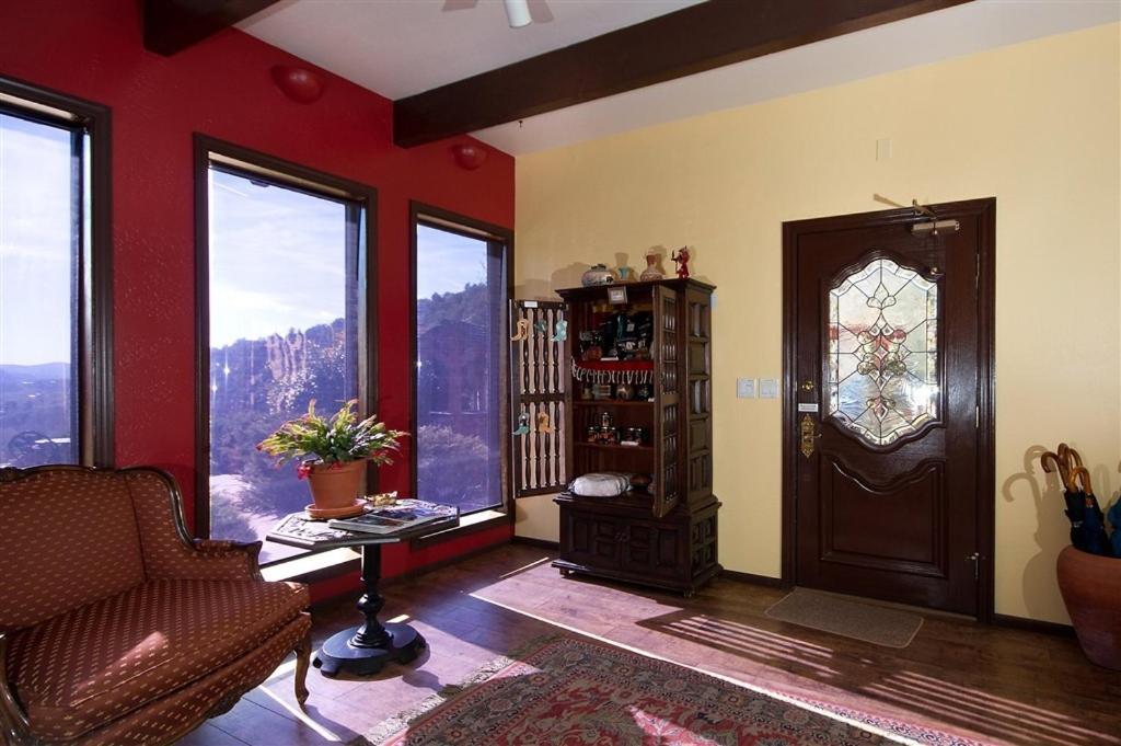 Bed & Breakfast Sedona Views B&B And Luxury Creekside Cabins