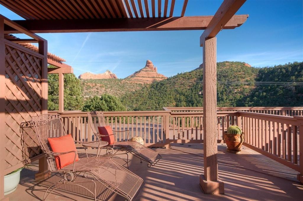 Bed & Breakfast Sedona Views B&B And Luxury Creekside Cabins Sedona